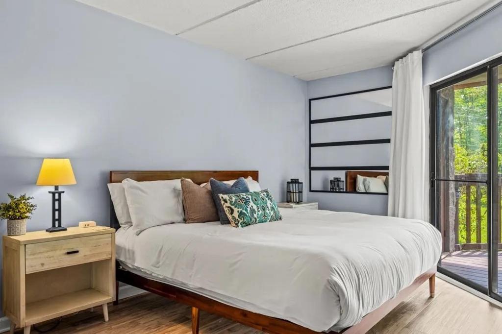 Views & Fireplace - Minutes To Gburg And Ober - Condo Gatlinburg Extérieur photo