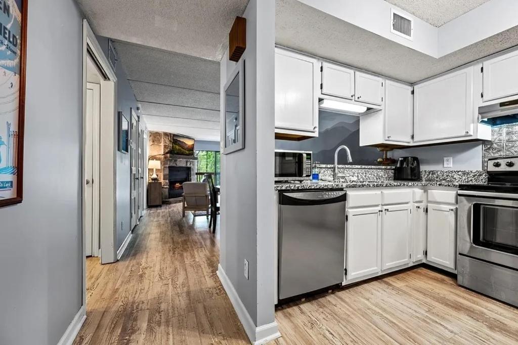 Views & Fireplace - Minutes To Gburg And Ober - Condo Gatlinburg Extérieur photo